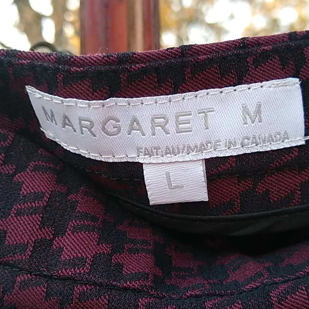 Margaret M Helms tooth skirt  size large